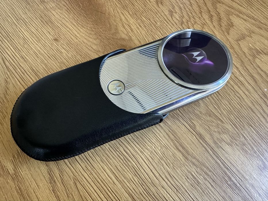 Motorola AURA новое состояние