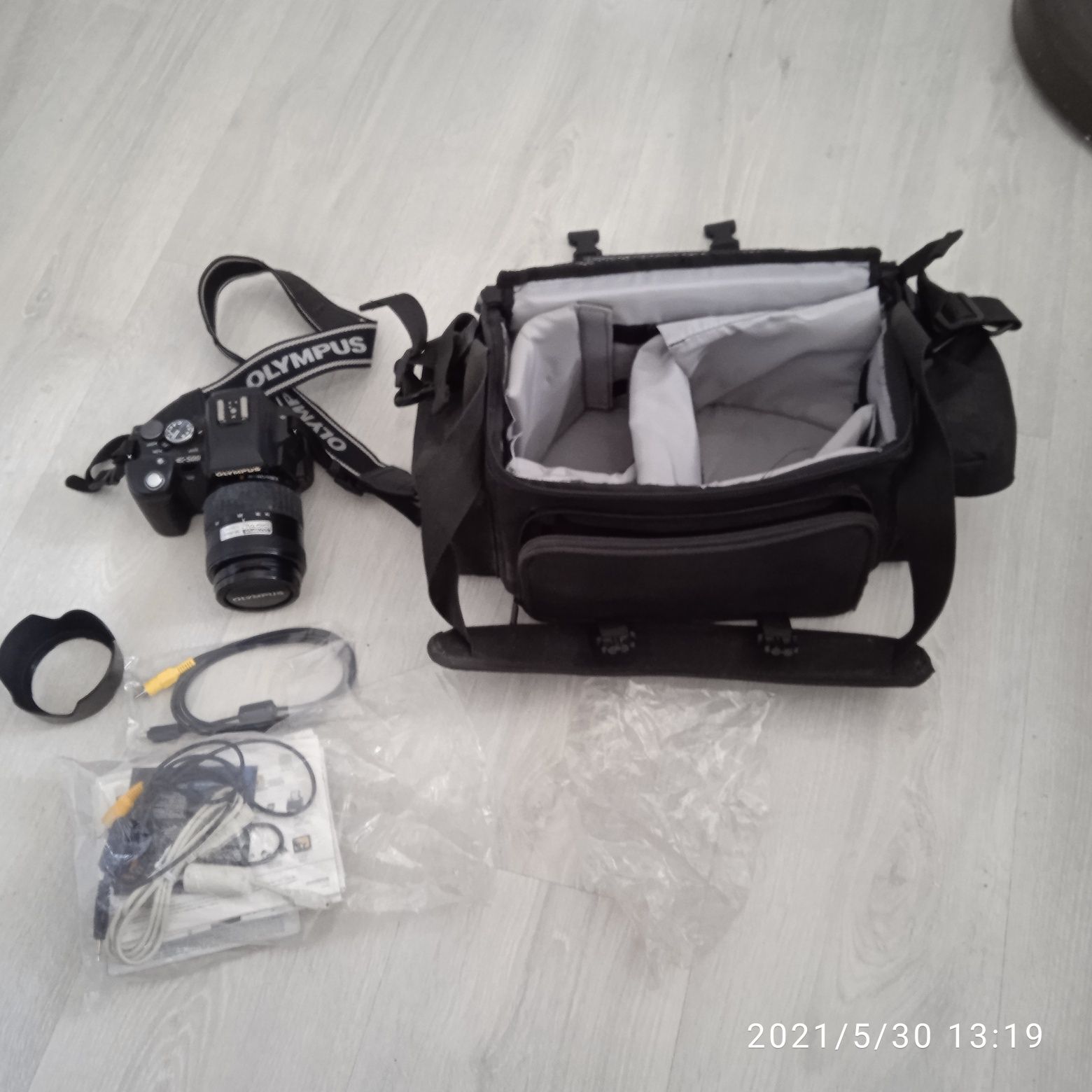 Продам фотоаппарат цифровой Olympus E500