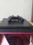 PS4 Pro 1T Em bom estado