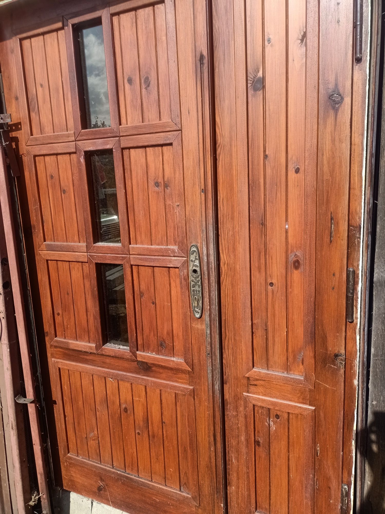 Drzwi wejściowe zewnętrzne drewniane