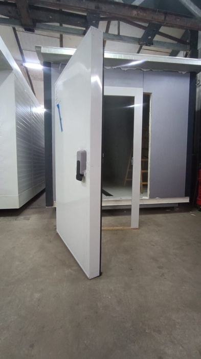 Drzwi mroźnicze / Drzwi do Mroźni / Drzwi chłodnicze / M024