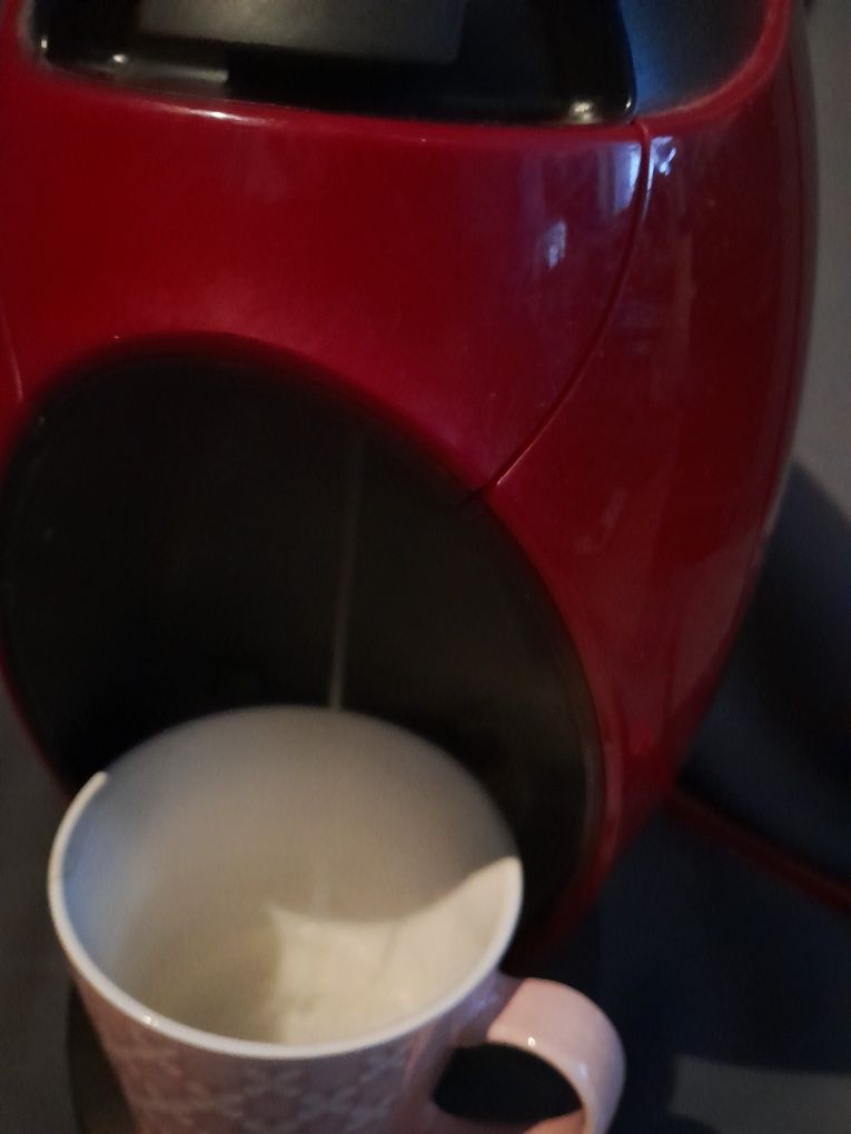 Ekspres do kawy NESCAFÉ® Dolce Gusto® Jovia EDG250.R marki De’longhi