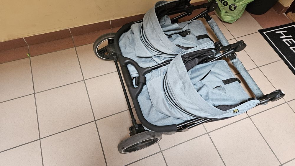 Wózek EasyGo Domino bliźniaczy rok po roku