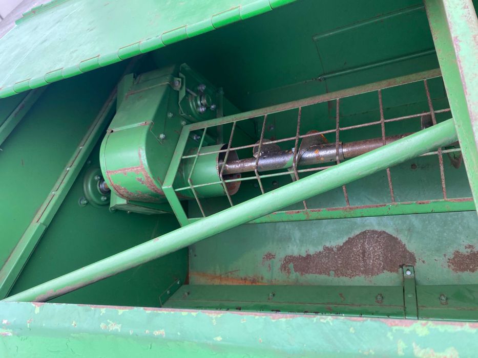 комбайн John Deere 925