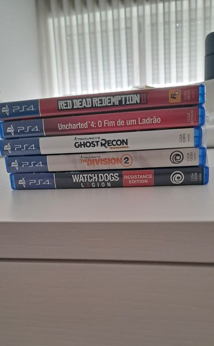 Playstation 4 - 5 Jogos