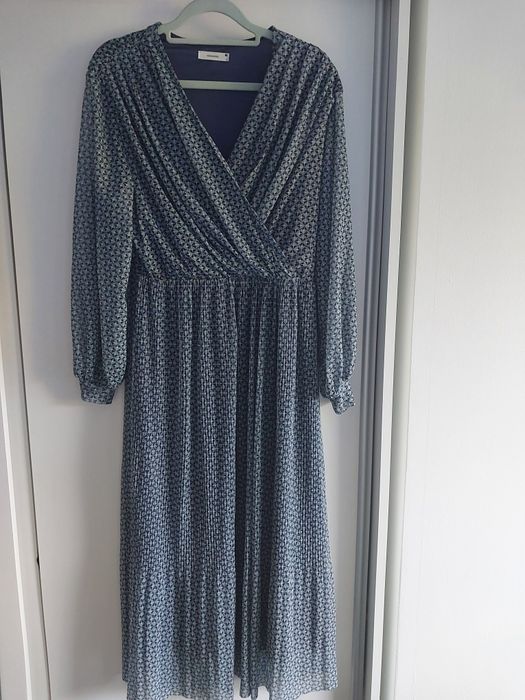 Sukienka Reserved M midi elegancka