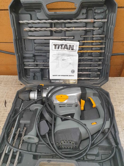Młot udarowo-obrotowy Titan TTB278SDS