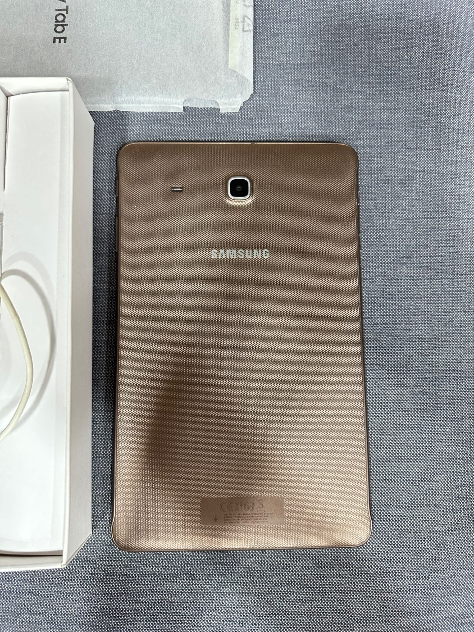 Планшет Samsung SM-T561NZNASEK Galaxy Tab E Gold Brown Оригінал