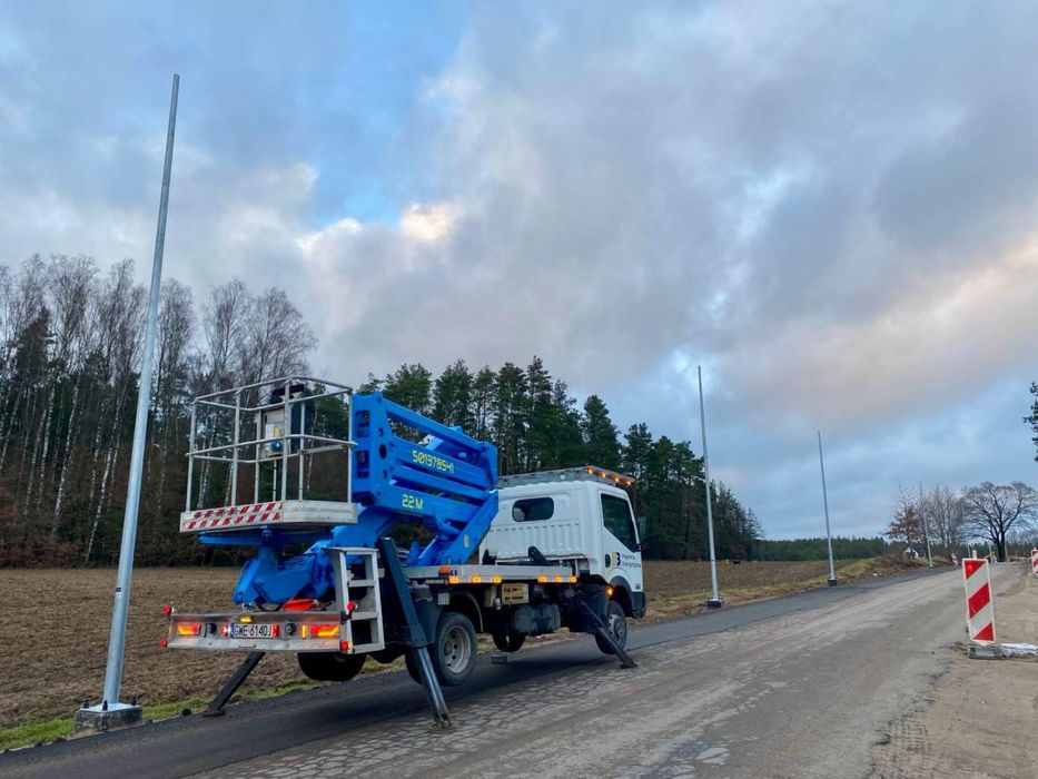 Podnosnik koszowy nissan cabstar 22 m