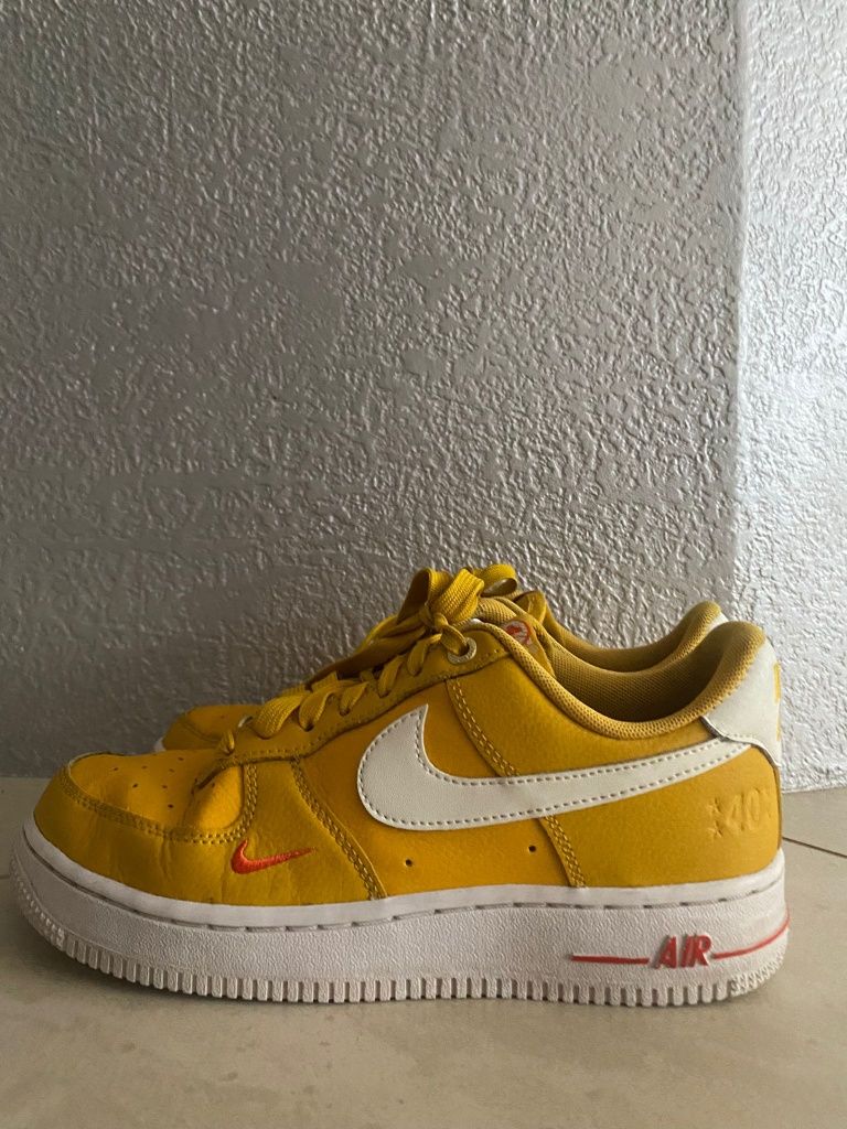 Nike Air Force 1 '07 Low SE (37.5)