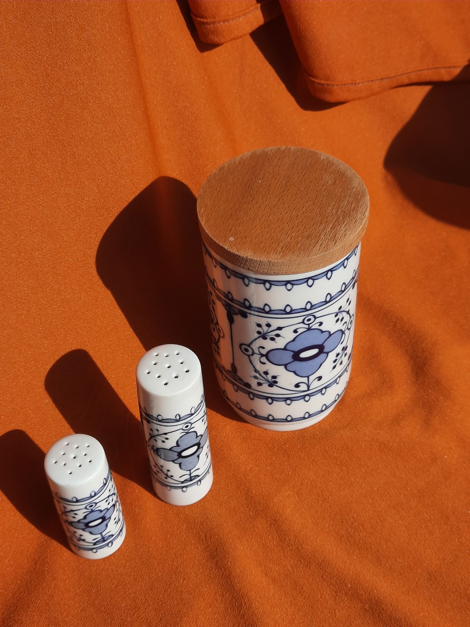 Zestaw pojemnik przyprawniki porcelana niebieski