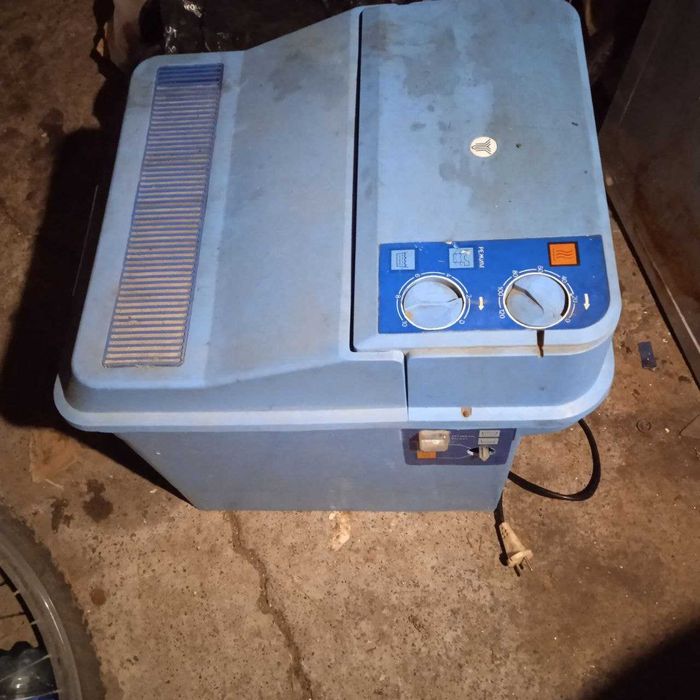 Продам пральну машину