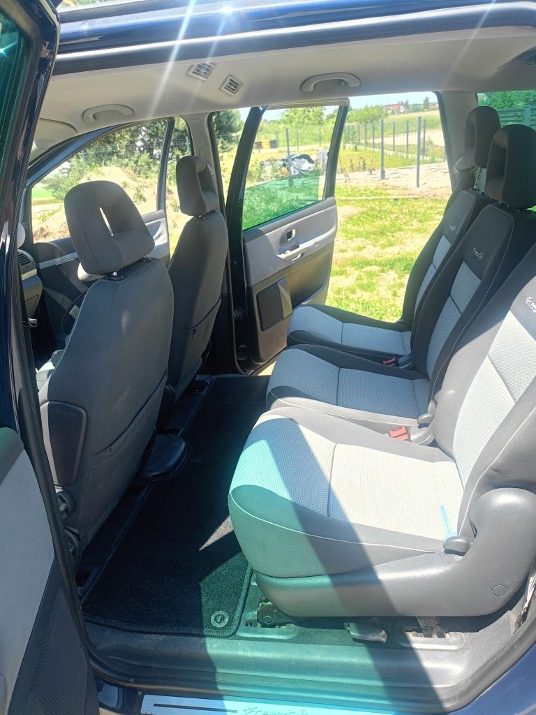 Vw Sharan 2.0tdi freestyle 7 osób