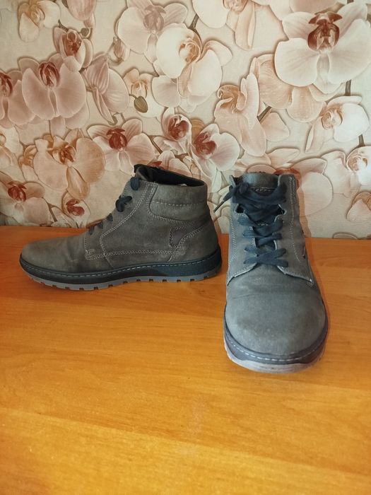 Продам ботинки мужские зимние