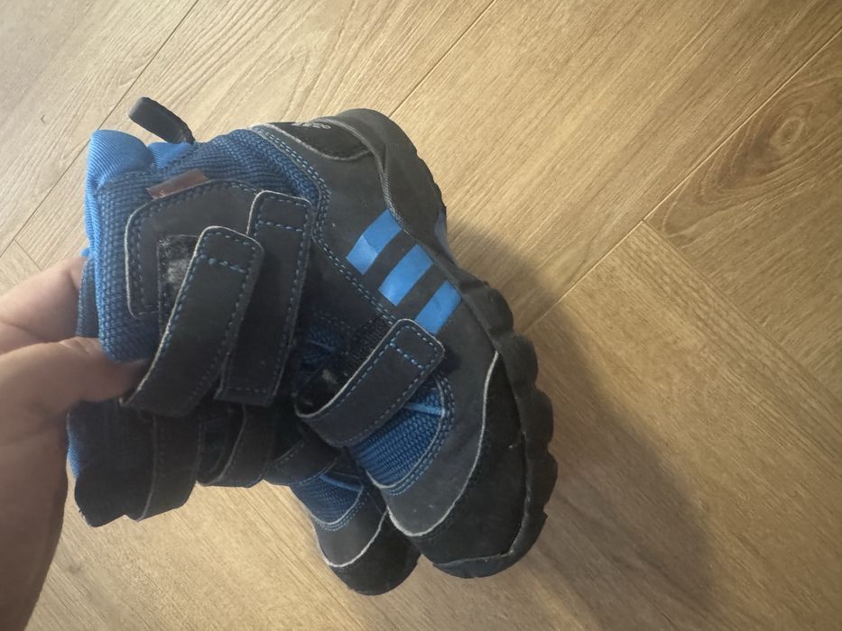 Adidas trapery buty zimowe 27