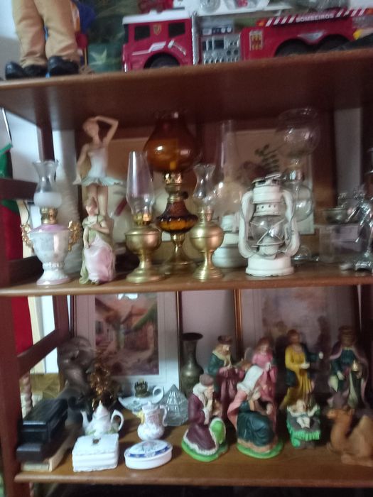 Candeeiros antigos a petróleo.