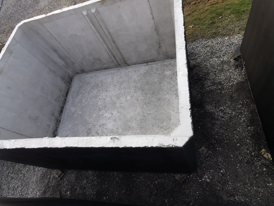Zbiornik betonowy 8m3 na szambo deszczówkę gnojówkę nieczystości kanał
