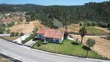 Moradia T6 com Piscina em Leiria