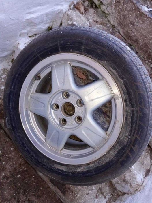 Запаска до Audi, літня 205/60/15