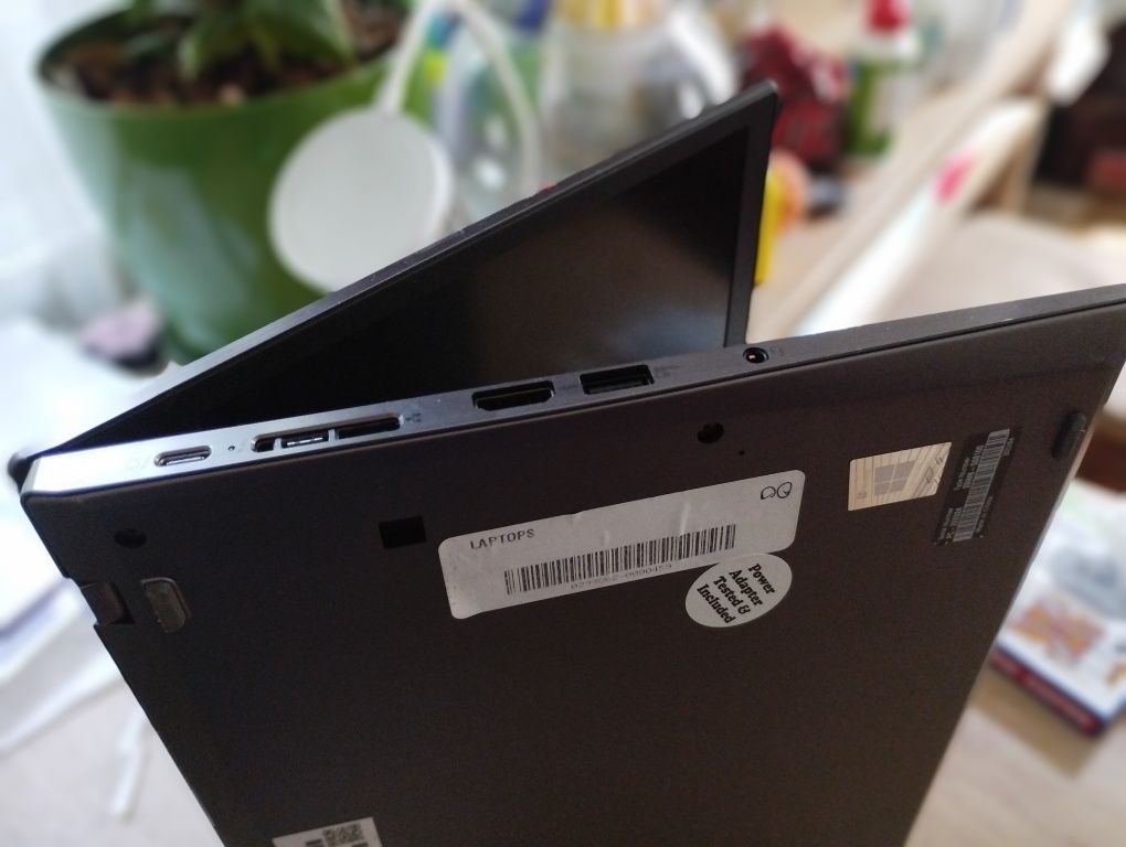 Ноутбук Lenovo T14s gen2 i5-1145g7/16Gb DDR4/NVMe512Gb/как новый