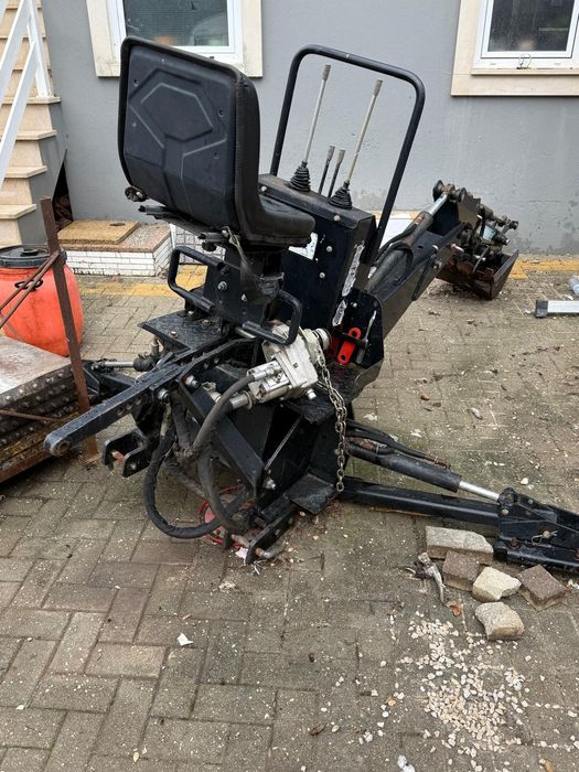 retro escavadora de trator