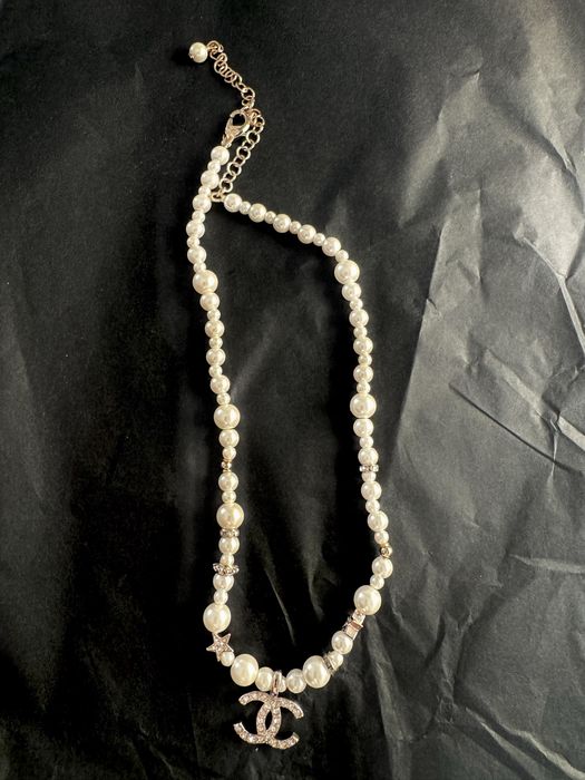 Naszyjnik Chanel swiateczny