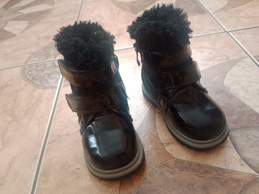 Buty dla dziewczynki r.20