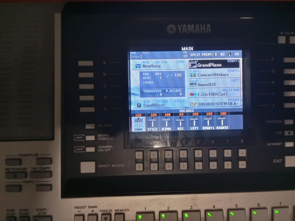 Piano yamanha psr-S910