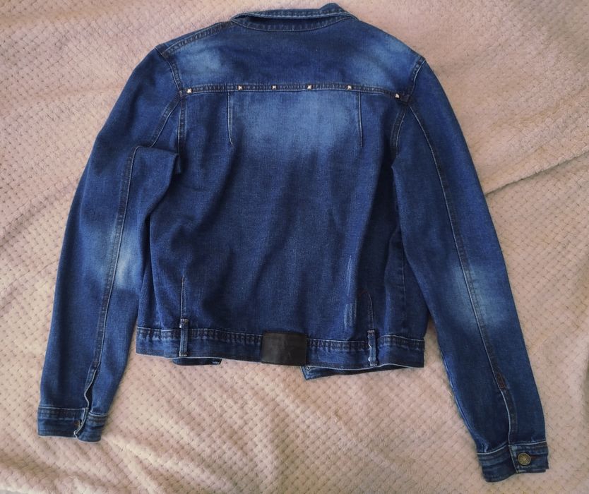 Джинсова куртка жіноча