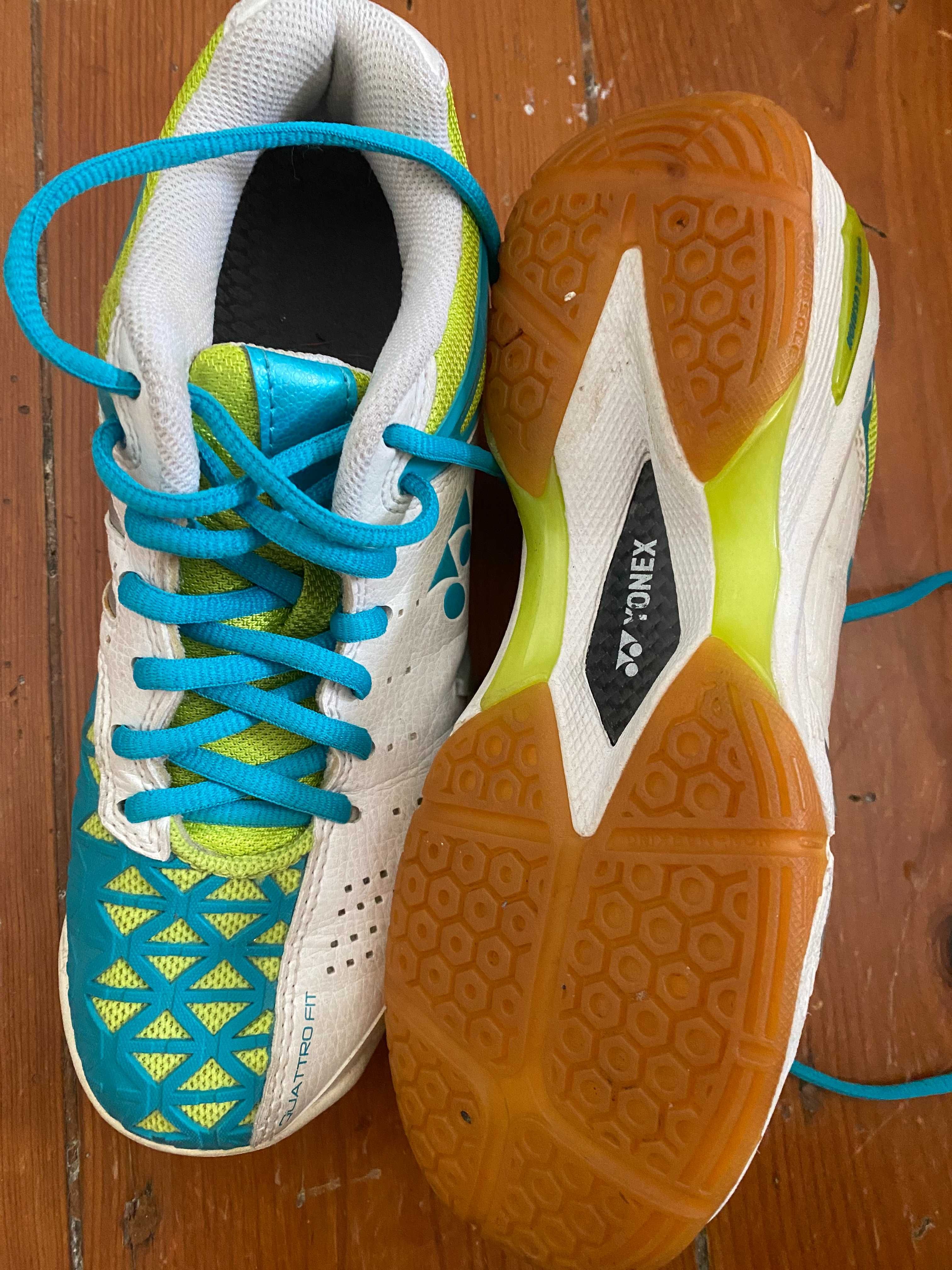Sapatos de badminton Yonex