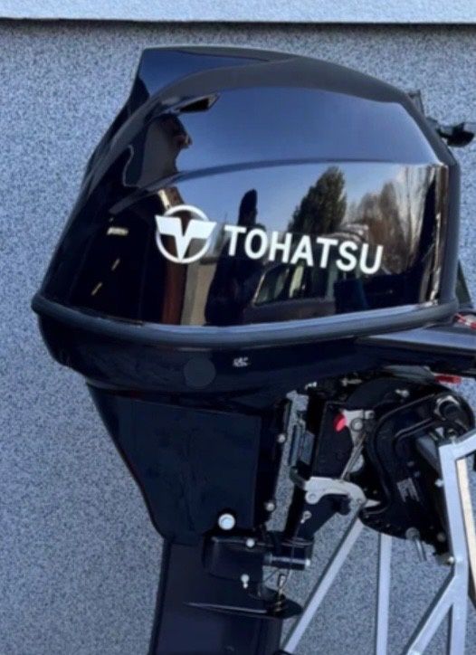 Tohatsu  MFS 30 CS. Лодочний мотор Тохатсу 30.