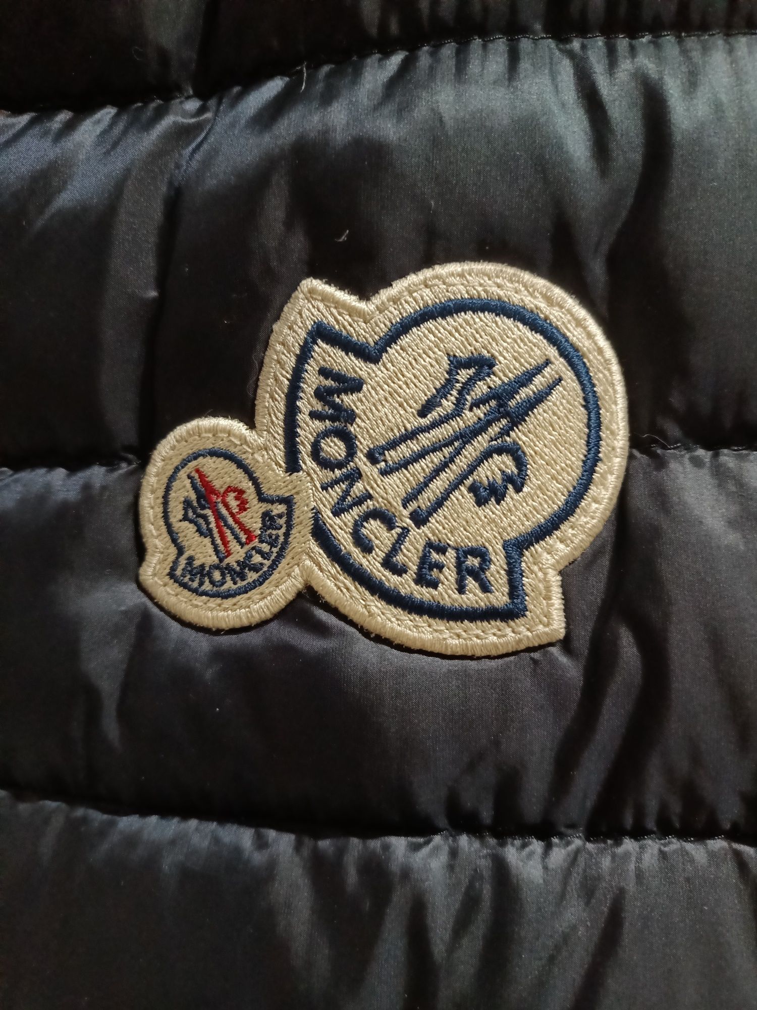 Kamizelka, bezrękawnik Moncler 152 stan idealny