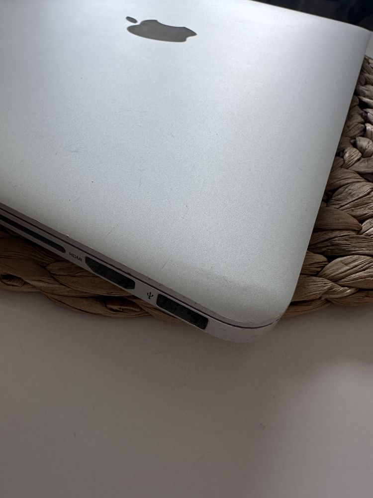 MacBook Pro 13” 2015 i7 3.1 GHz 1TB