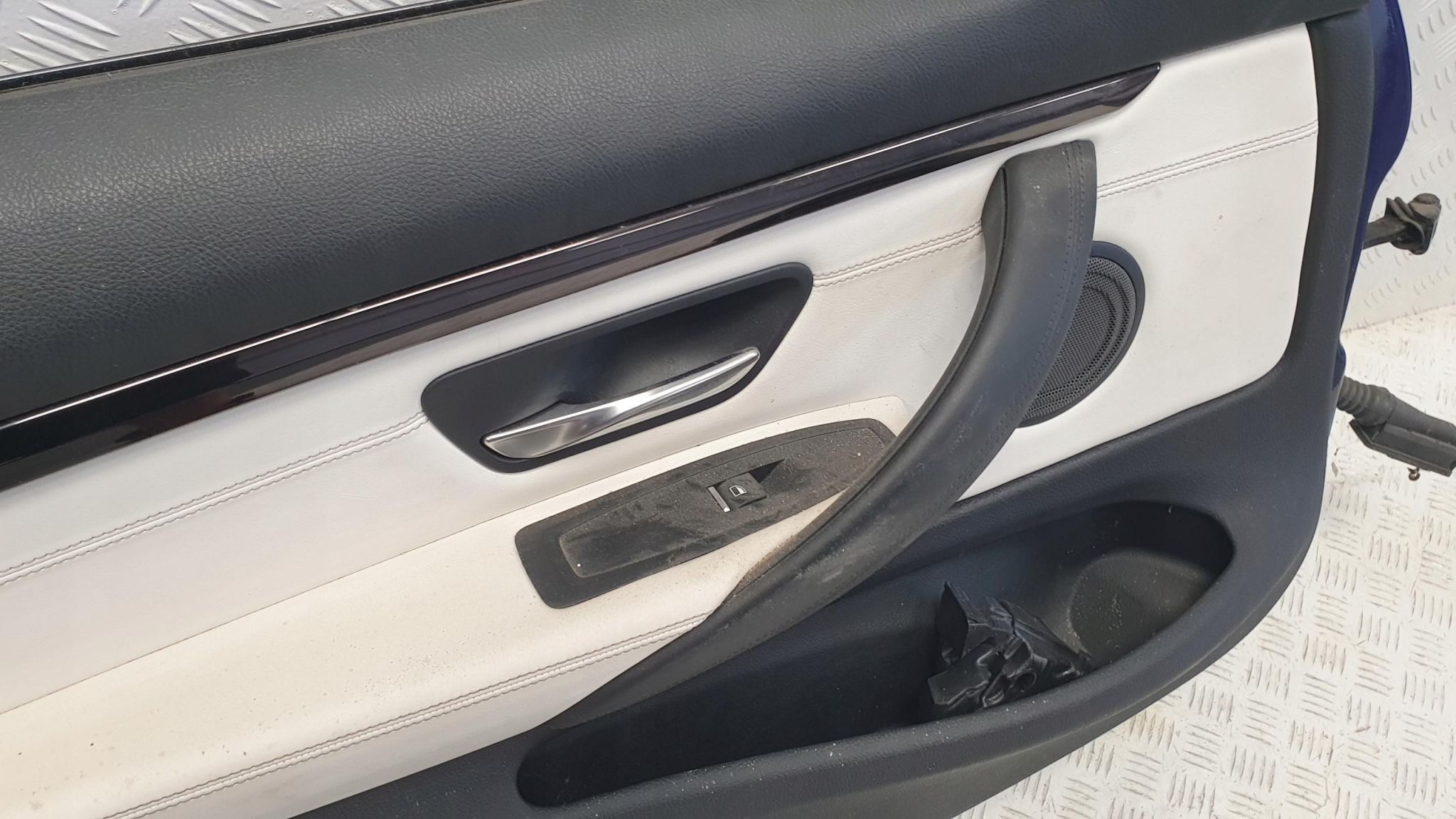 BMW 4 F33 F32 Drzwi LEWE przód przednie