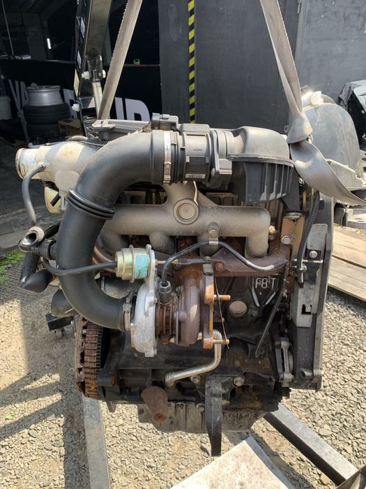 Двигун 1.9 дизель турбіна 1.9 dci renault двигатель F9K F8T