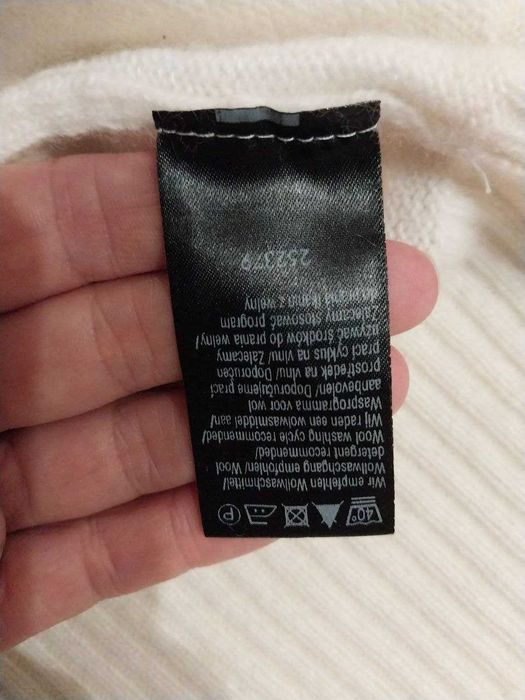 Продам новий жіночий светрик