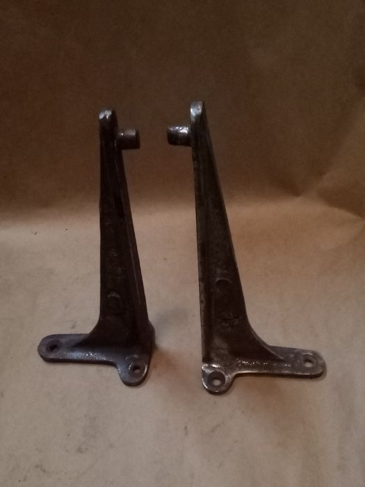 Кріплення для умивальника кронштейни і ніжки під ванну