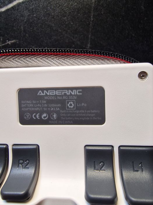 Anbernic RG 353V
