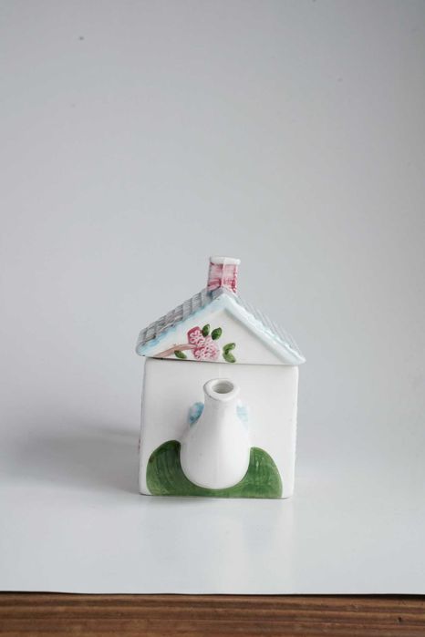 Pequenas peças em porcelana