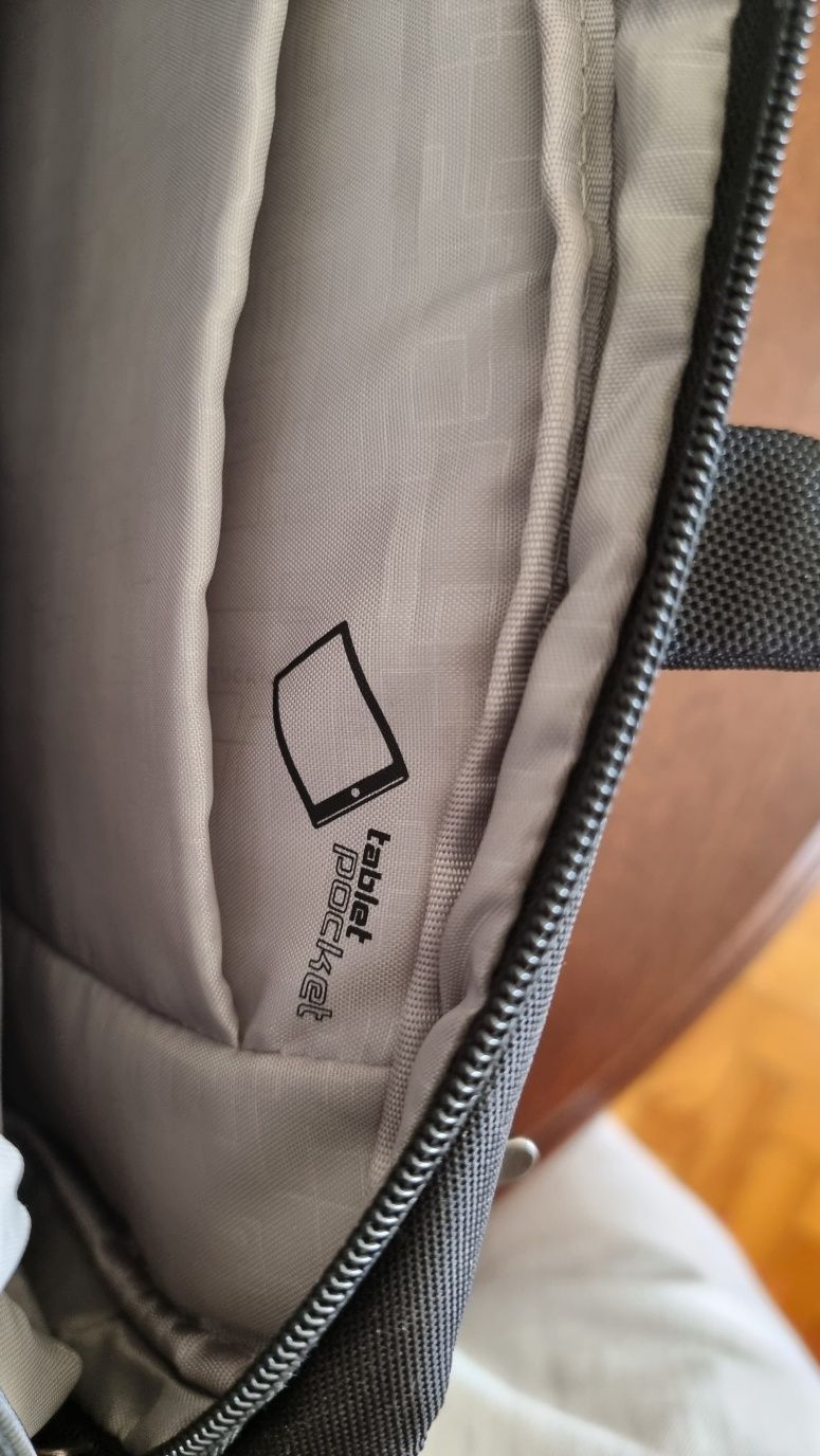 Mala Portátil Tucano Dritta  Macbook