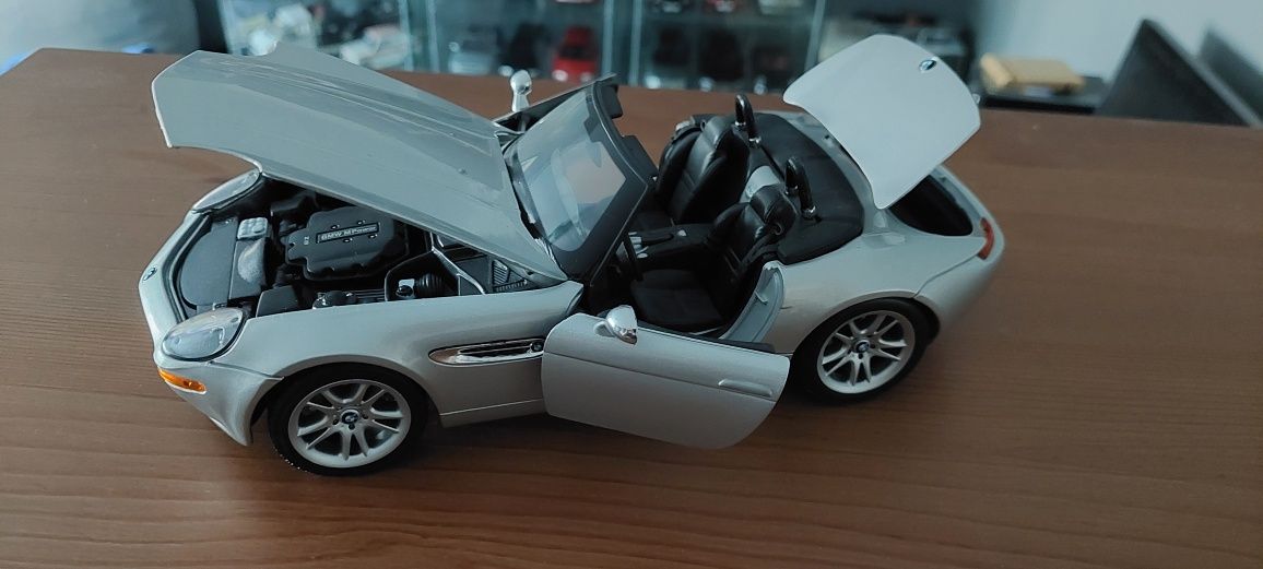 Model 1:18 Bmw Z8 Maisto