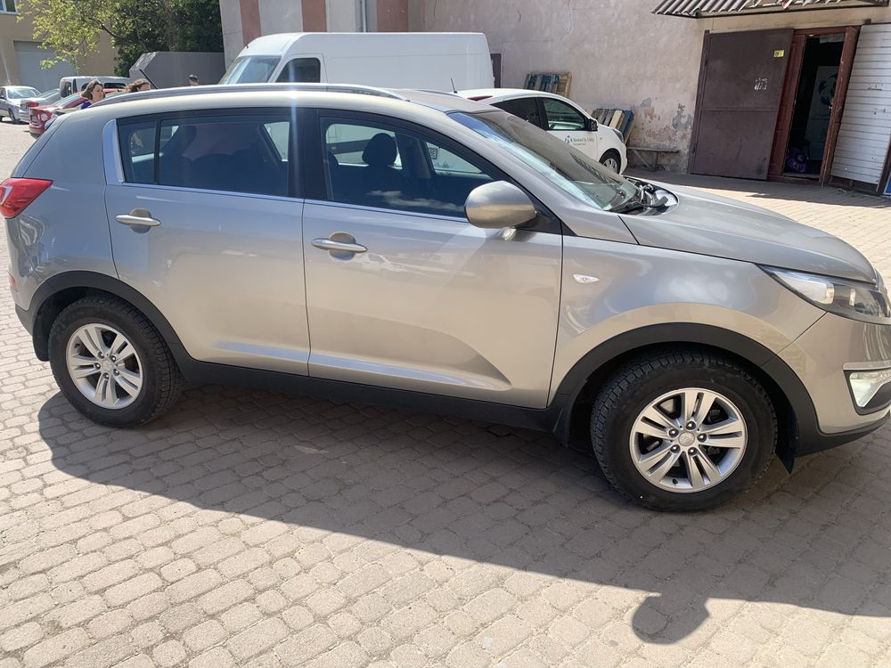 Продам Kia Sportage