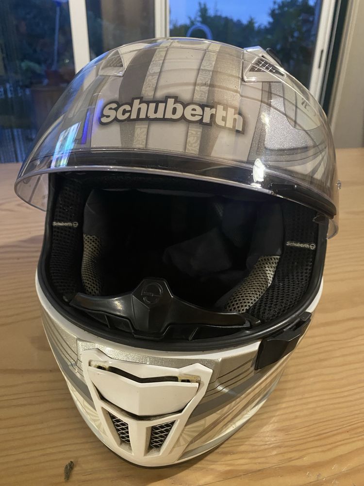 Capacete schuberth integral