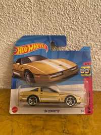 Hot Wheels 84 Corvette