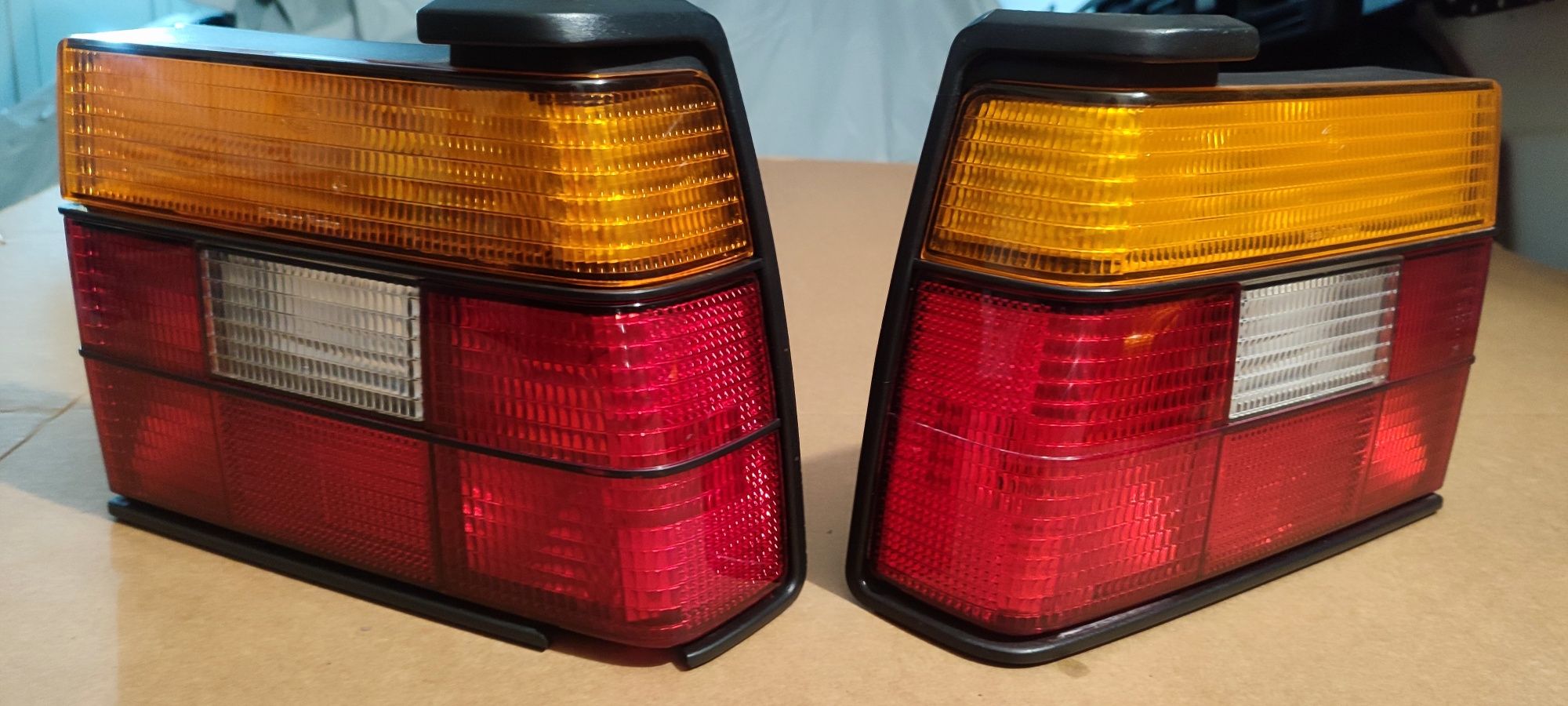 Rarytas Tylne Lampy VW Jetta mk2 USA