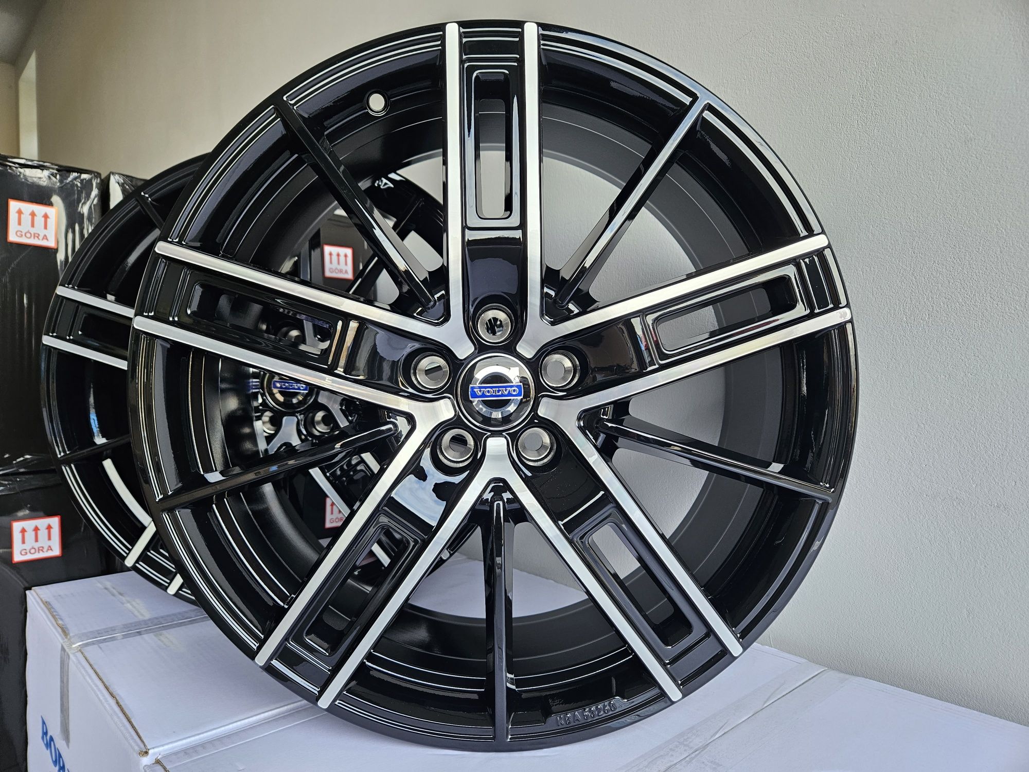 Volvo 19 " Nowe 5x108 XC60 XC70 S80 V70 S60 V60 Felgi Czarne Alufelgi