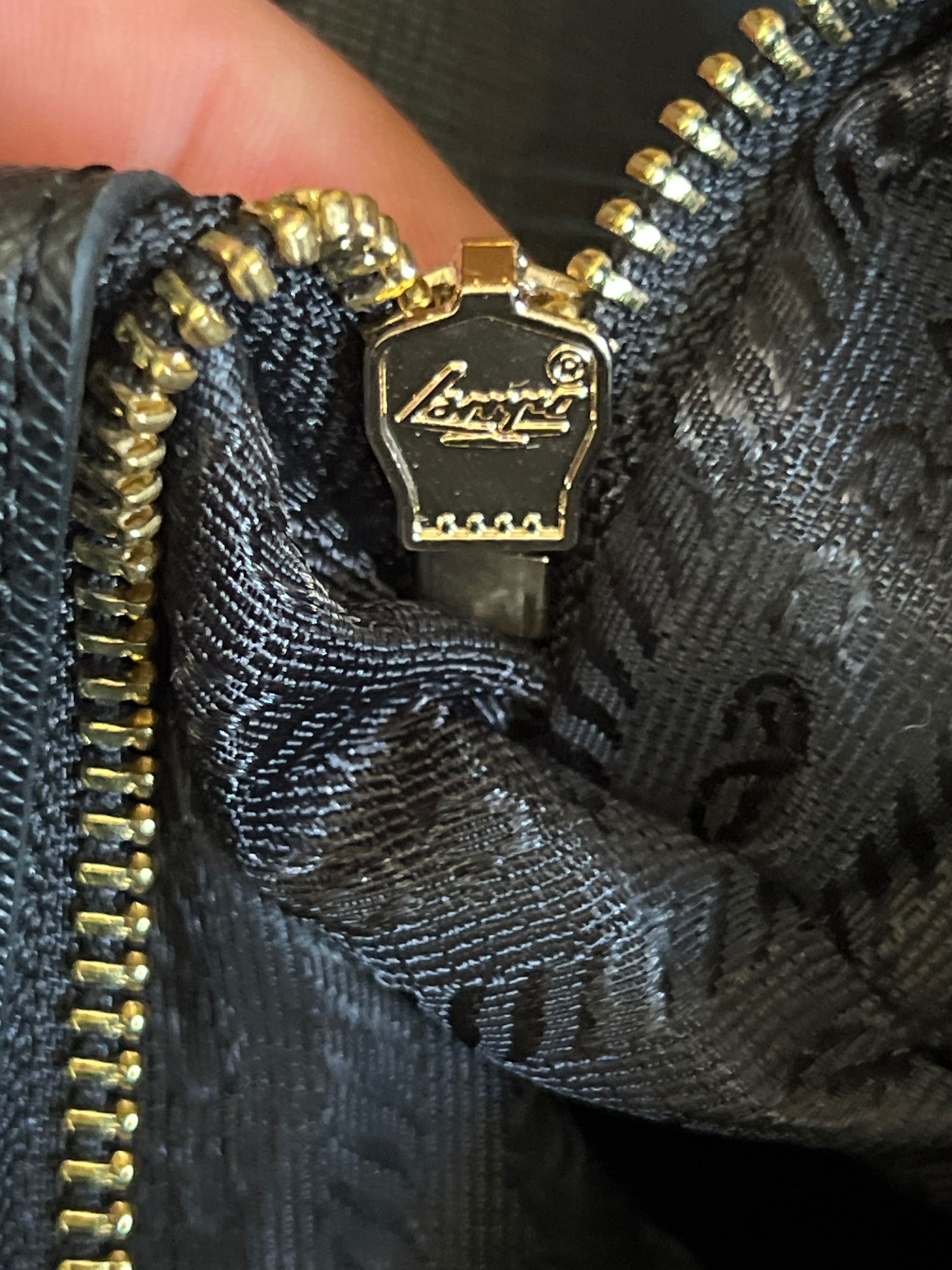 Жіноча сумка Prada