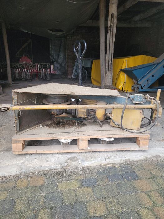 Wciągarka do materiałów budowlanych