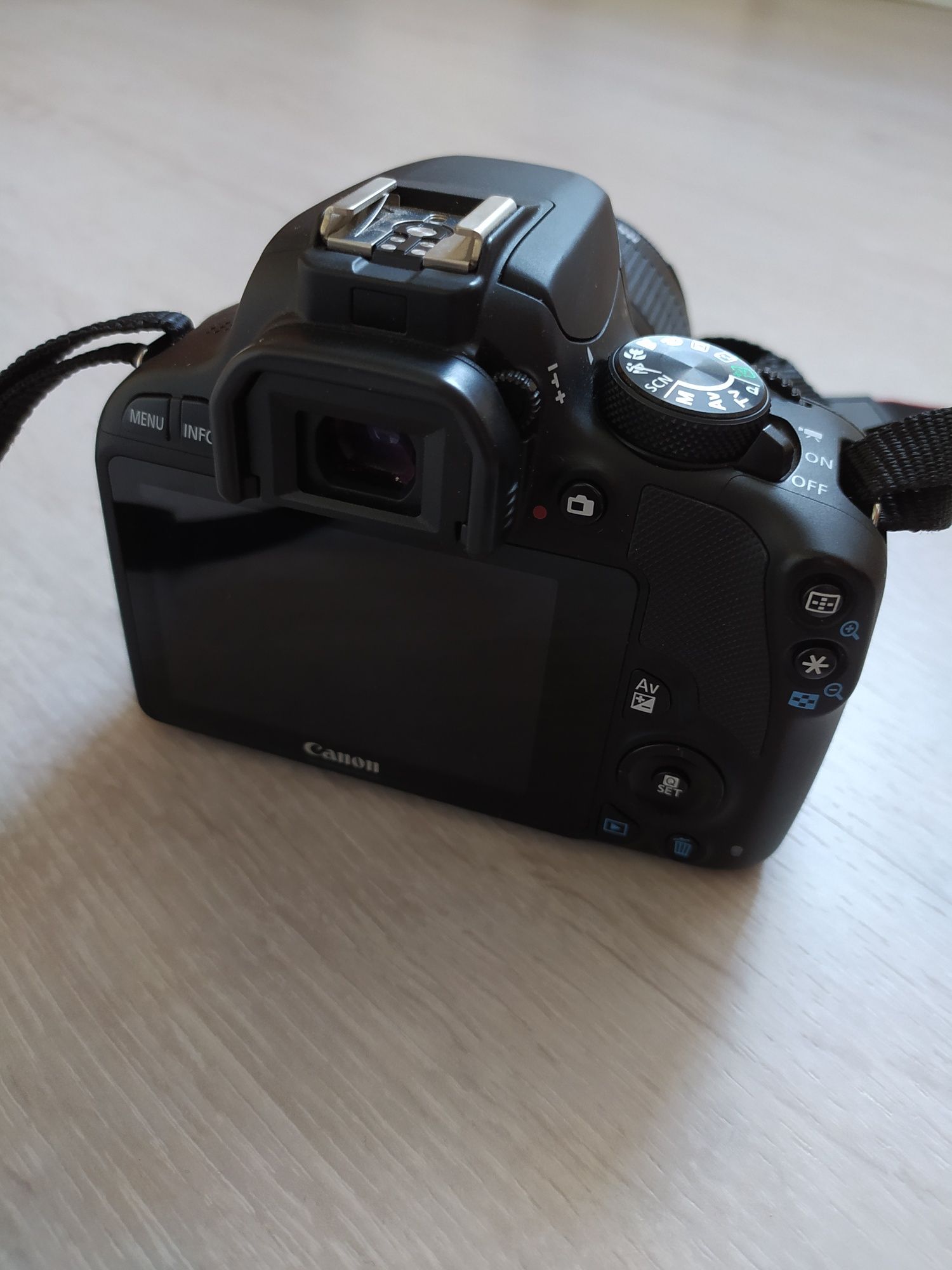 Canon EOS 100d 18-55mm