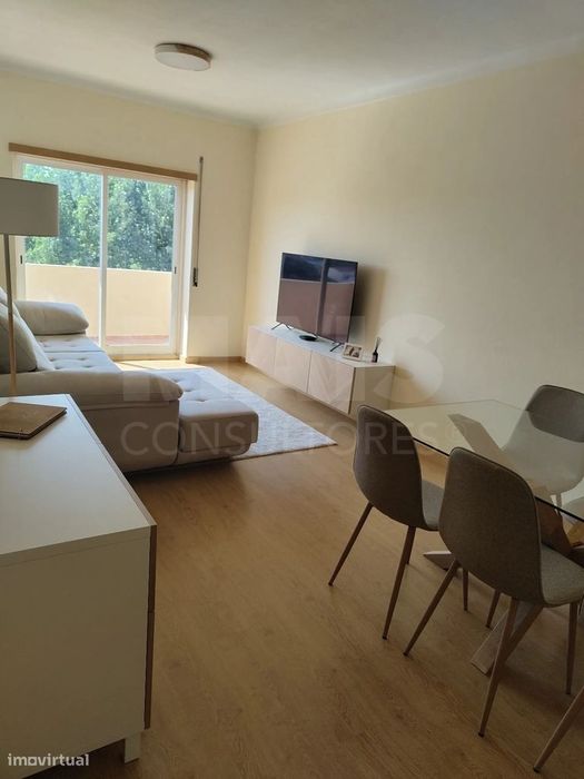 Apartamento remodelado T4 em Rio Maior com 147m2